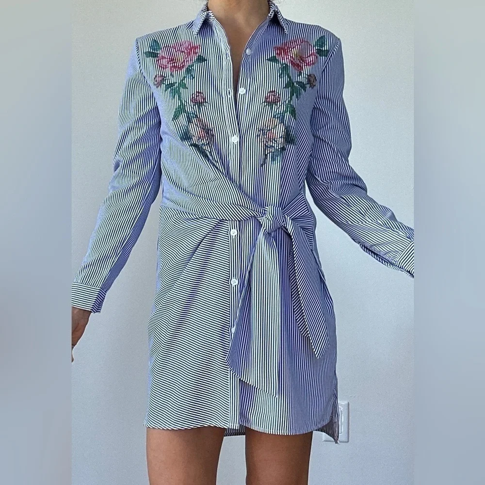 Jealous Tomato Dress shirt blue and white floral stripe Size S